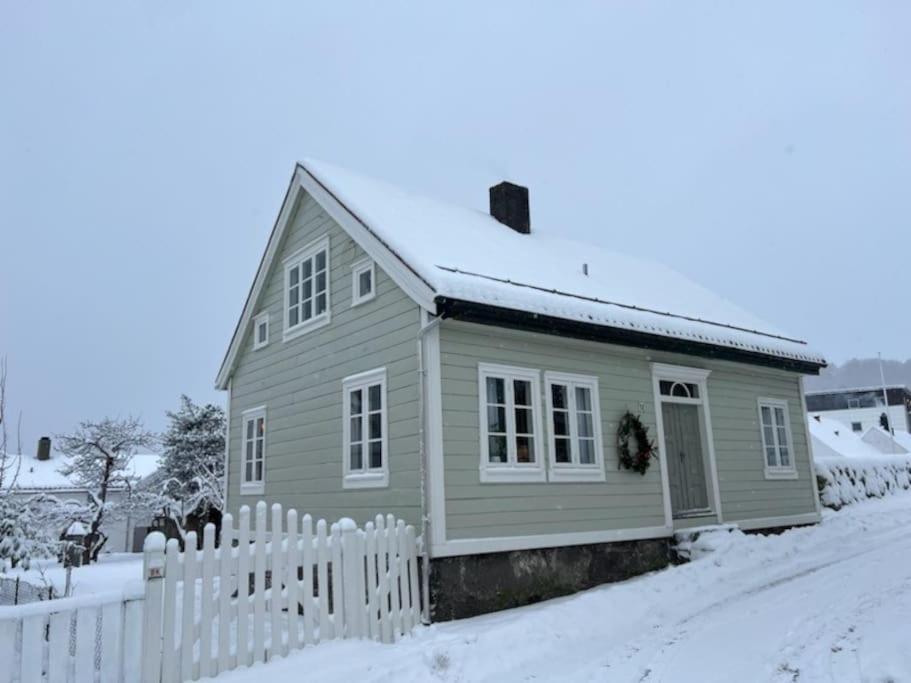 Elins Gjestehus Egersund Luaran gambar