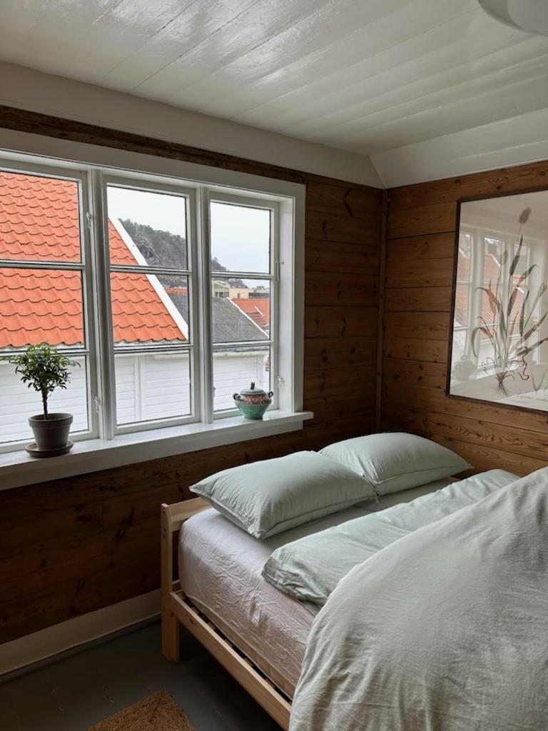 Elins Gjestehus Egersund Luaran gambar